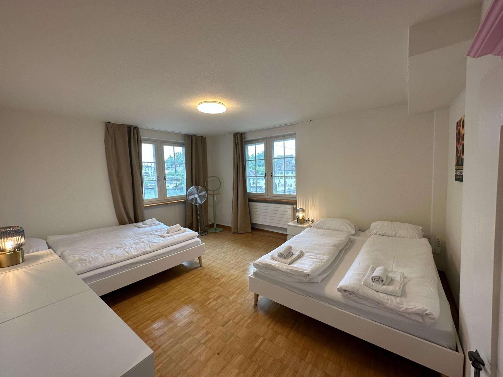 Hitrental Limmatquai Apartment Цюрих Екстер'єр фото